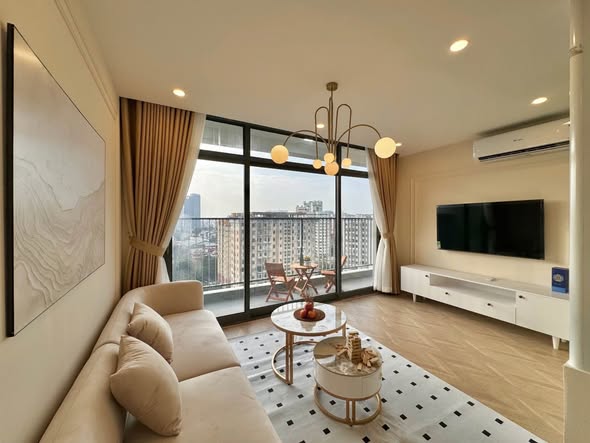 Discovery Complex 2-4BR Apartments in Cau Giay, Hanoi