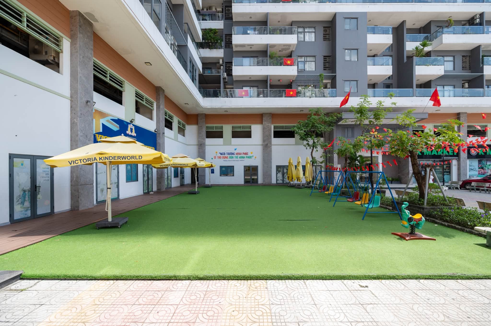 Brand-New Fully Furnished 2-Bedroom Monarchy Apartment with Han River View