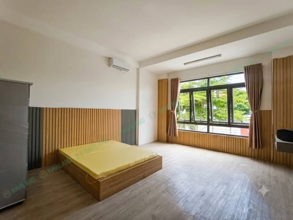 Spacious 60m2 1BR on Le Dai Hanh