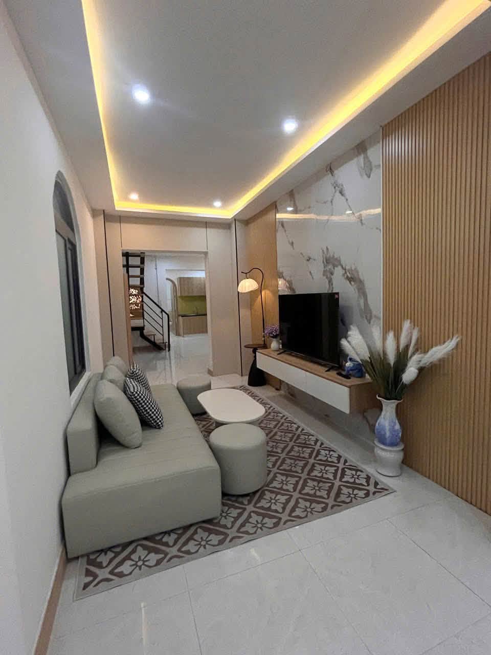 Fully Furnished 3-Bedroom House near Ong Ich Khiem