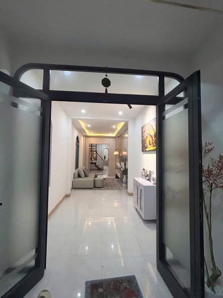 Fully Furnished 3-Bedroom House near Ong Ich Khiem