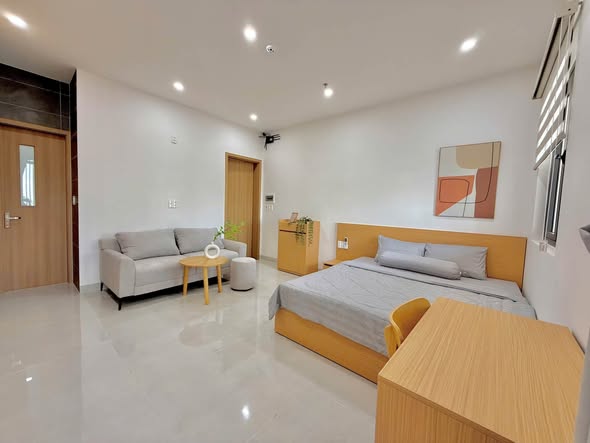 Fully Furnished Apartment on Nguyen Xuan Khoat Street
