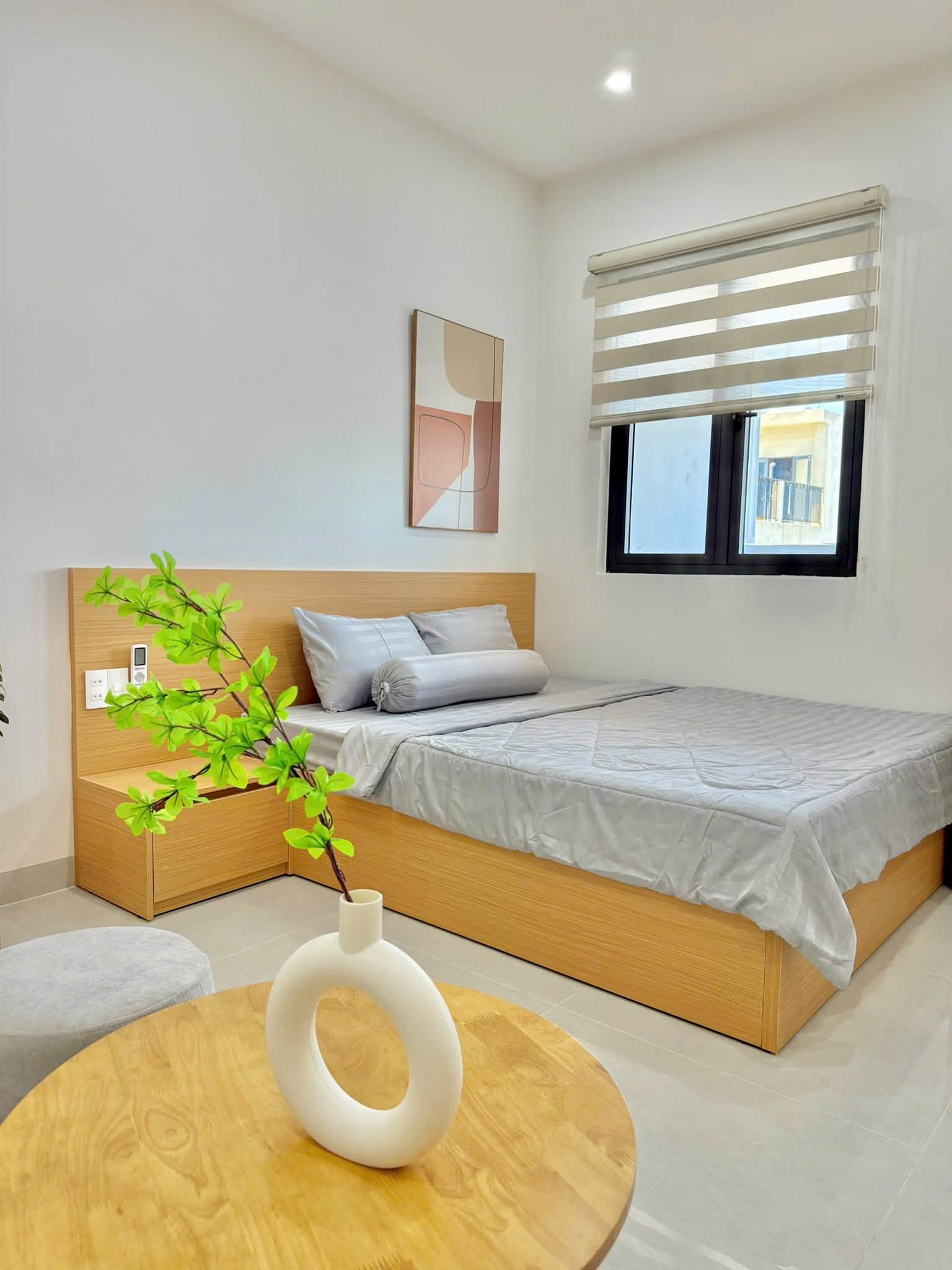 Fully Furnished Apartment on Nguyen Xuan Khoat Street