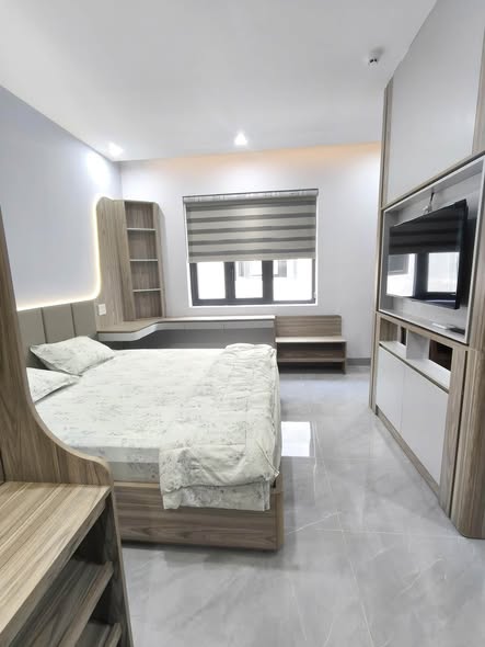Fully Furnished Apartment at B2-2-25 Vu Trong Phung, Hoa Cuong Nam