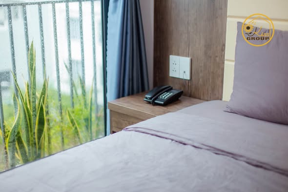 6th-Floor Apartment with Rooftop Pool on Phan Ton