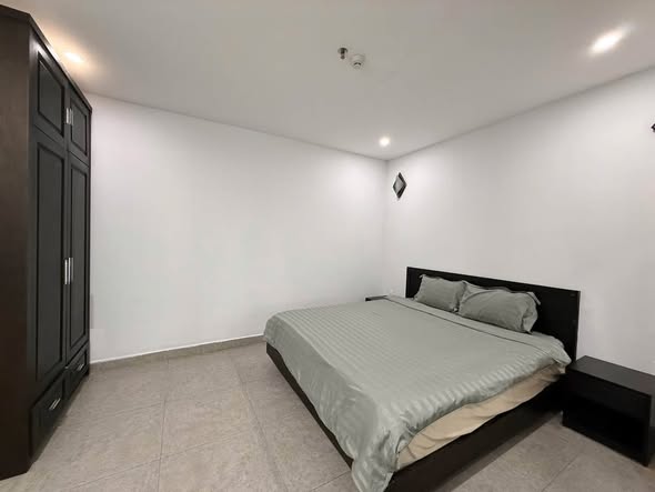 1-Bedroom Apartment on Le Quang Dao Street
