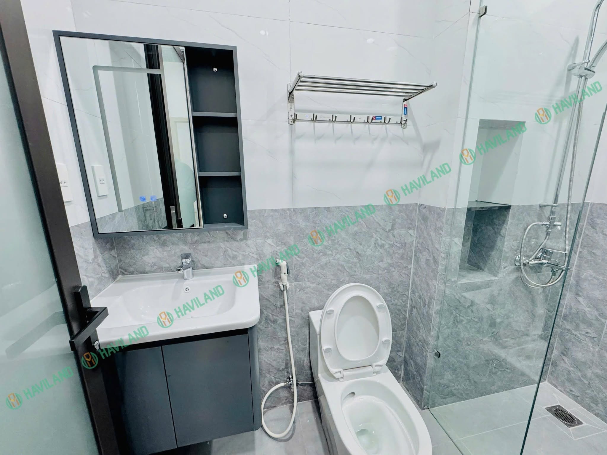 Brand-New Fully Furnished 1-Bedroom Apartment on Con Dau 24, Hoa Xuan