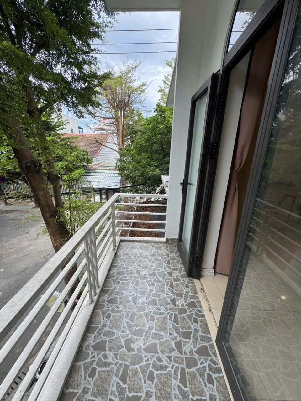 Fully Furnished Studio with Two Balconies in An Trung Dong 4, An Hai