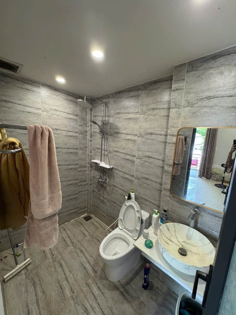 Fully Furnished Studio with Two Balconies in An Trung Dong 4, An Hai