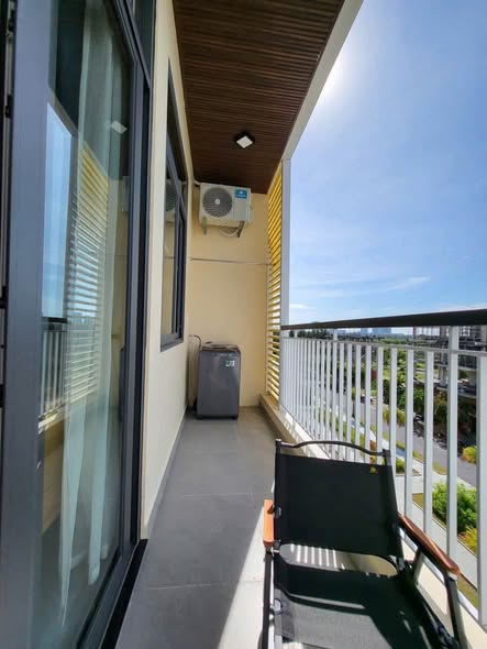Fully Furnished Minihouse with Balcony near FPT University