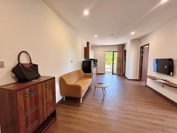 Fully Furnished 2-Bedroom Apartment on Do Anh Han, Son Tra