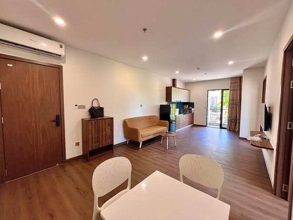Fully Furnished 2-Bedroom Apartment on Do Anh Han, Son Tra