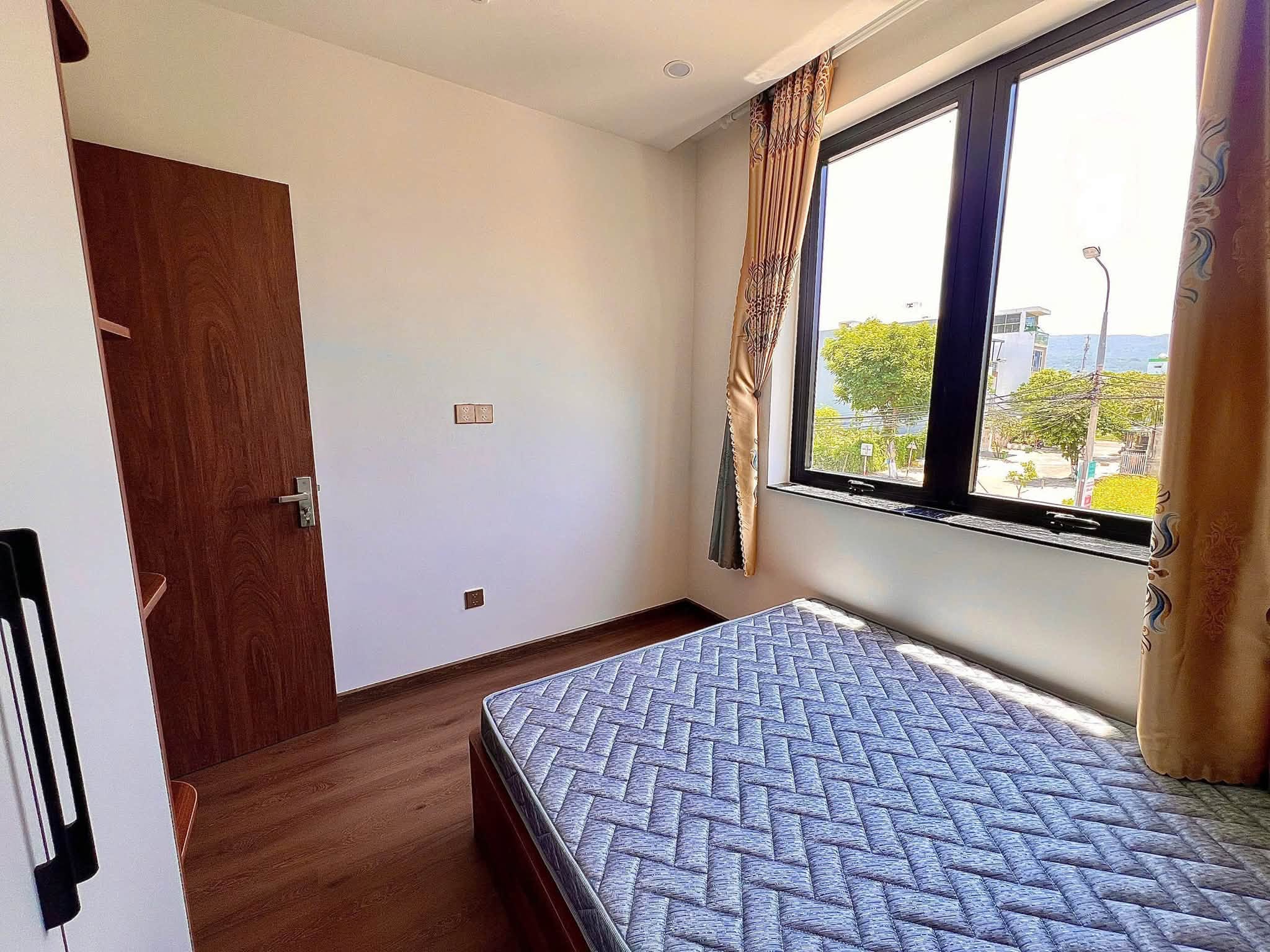 Fully Furnished 2-Bedroom Apartment on Do Anh Han, Son Tra