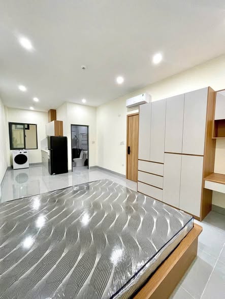 Fully Furnished Apartment with Private Washing Machine on Me Thu, Hoa Xuan