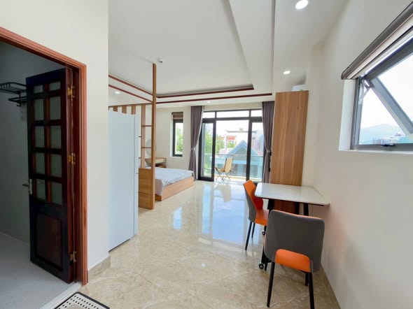 Fully Furnished Apartment with Balcony near the Beach on Pho Duc Chinh