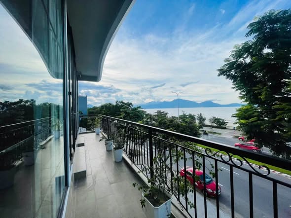 Brand-New 2-Bedroom Sea View Apartment on Nguyen Tat Thanh, Thanh Khe