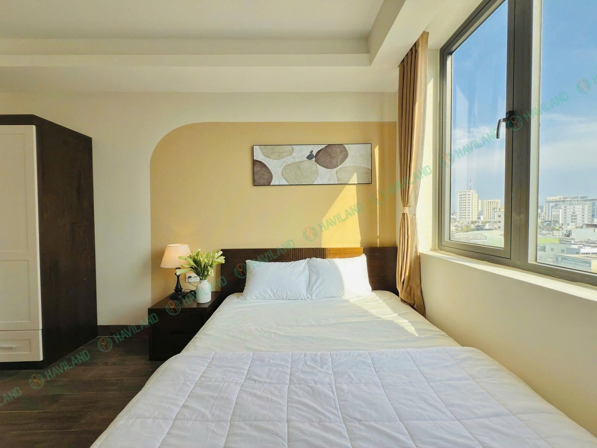 High-Floor 1-Bedroom Apartment at 130 Dong Da