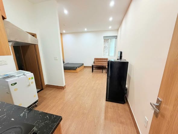 Fully Furnished Ground-Floor Apartment at 227 Nguyen Van Thoai