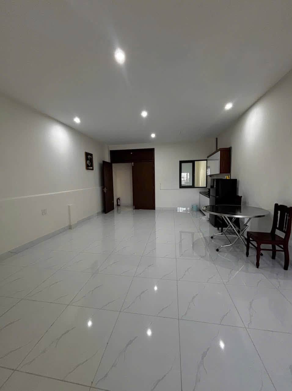 80sqm Entire-Floor Apartment on Mac Dang Doanh, Hoa Xuan