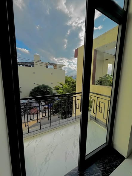 80sqm Entire-Floor Apartment on Mac Dang Doanh, Hoa Xuan