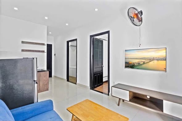 2-Bedroom Apartment with Balcony on 2 Thang 9, Hai Chau