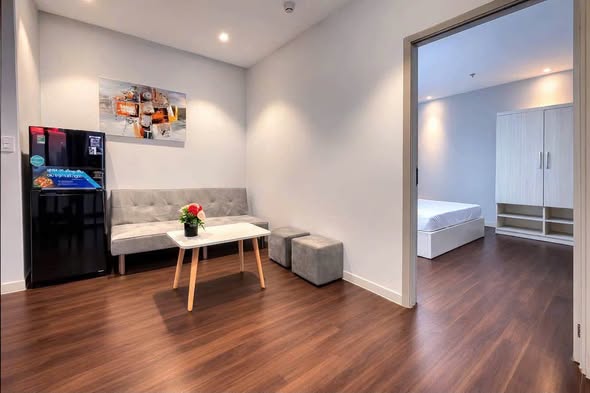 1-Bedroom High-Floor Apartment with Airy Balcony on Tran Hung Dao