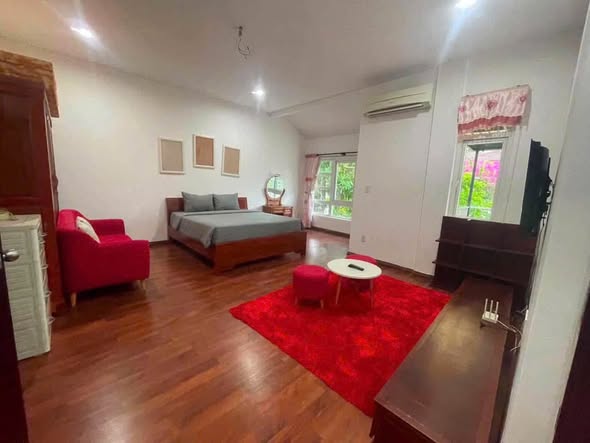Fully Furnished 4-Bedroom Townhouse in Phuc Loc Vien Urban Area