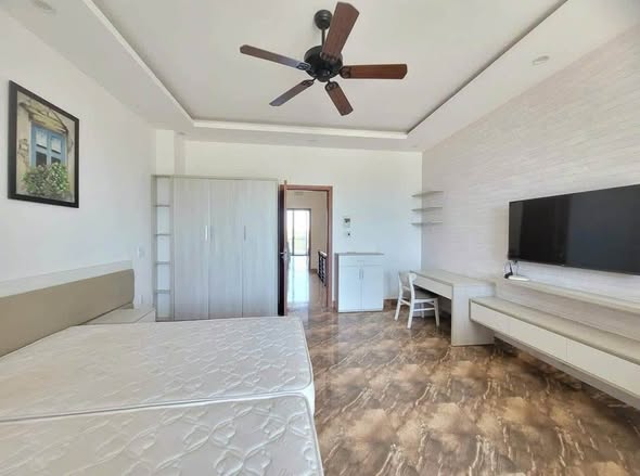 Fully Furnished Studio Apartment on Pham Khiem Ich
