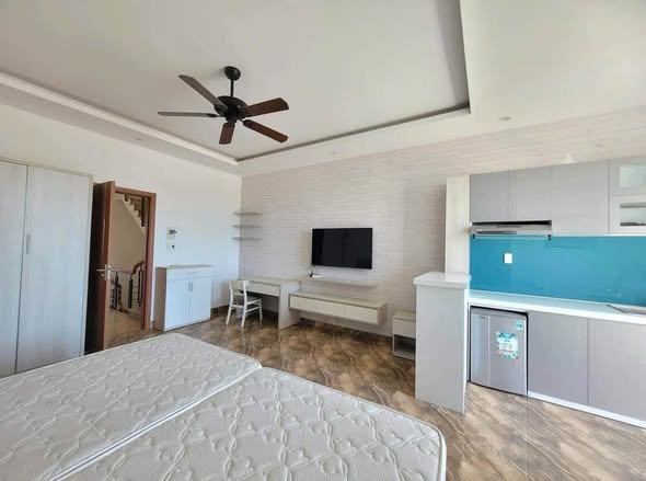 Fully Furnished Studio Apartment on Pham Khiem Ich