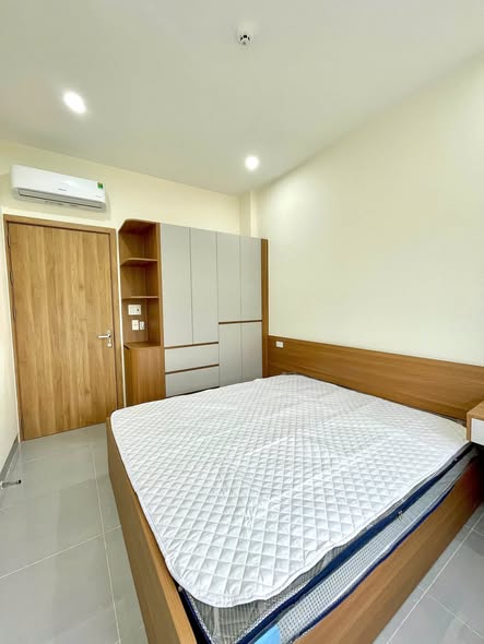 1-Bedroom Apartment with Balcony on Me Thu