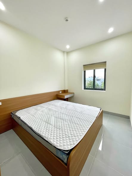 1-Bedroom Apartment with Balcony on Me Thu