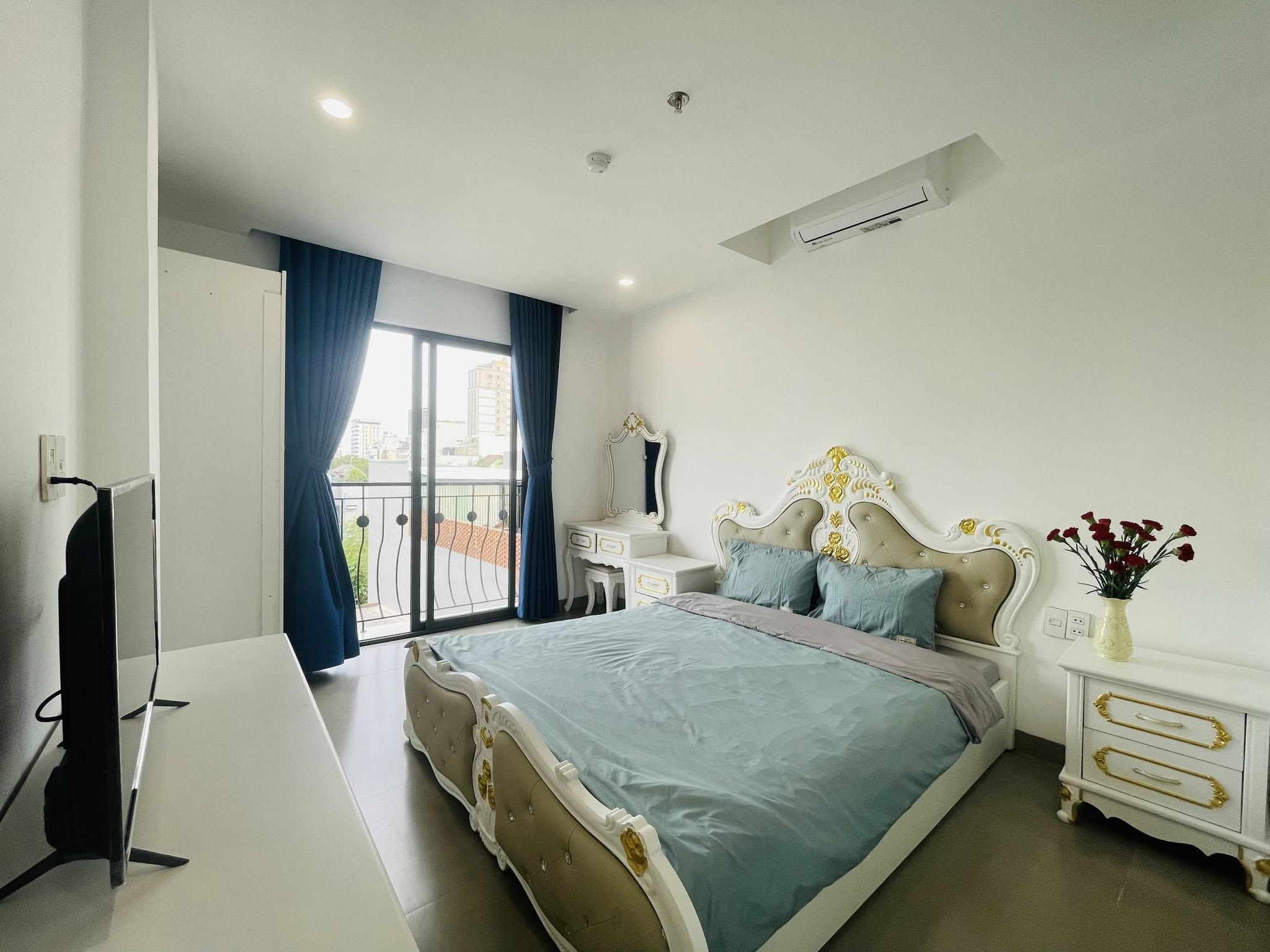 Fully Furnished 1-Bedroom Apartment on Khue My Dong 12