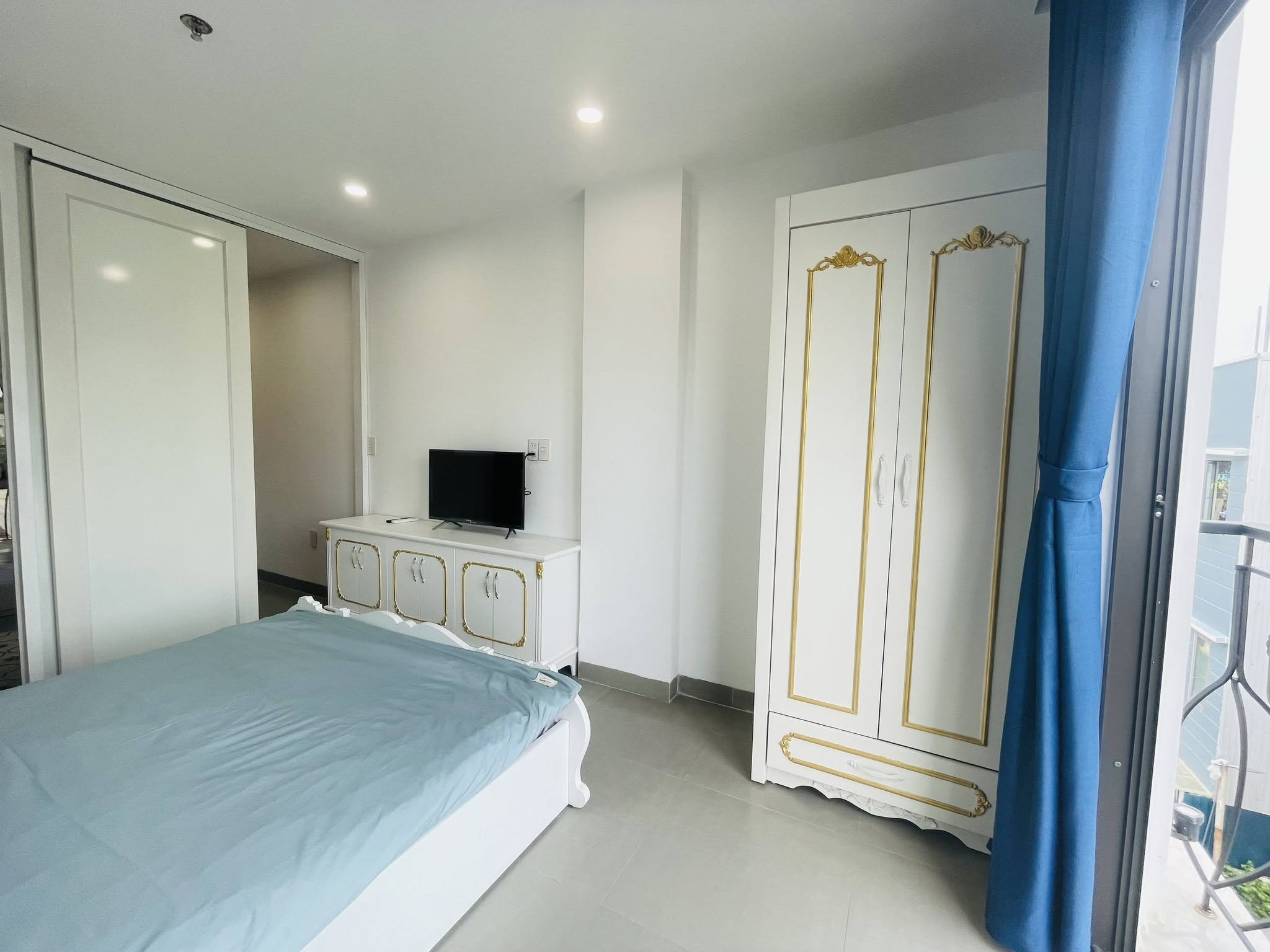 Fully Furnished 1-Bedroom Apartment on Khue My Dong 12