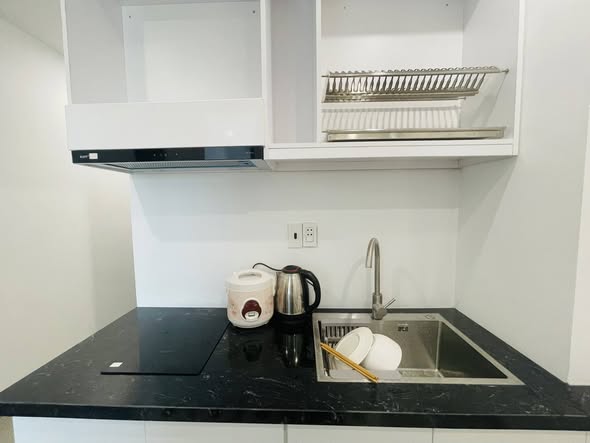Fully Furnished 1-Bedroom Apartment on Khue My Dong 12