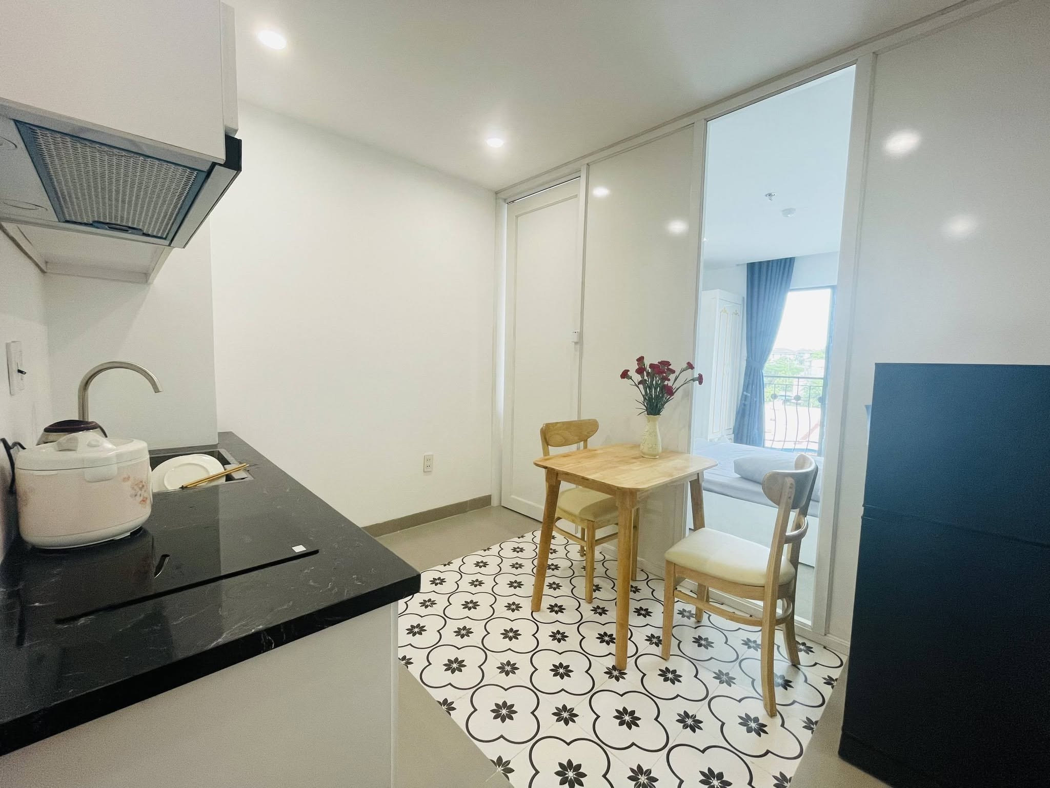 Fully Furnished 1-Bedroom Apartment on Khue My Dong 12