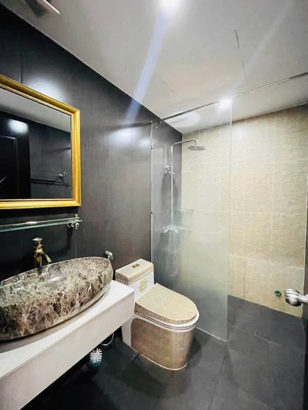 Fully Furnished Studio near My Khe Beach on Tô Hiến Thành Street