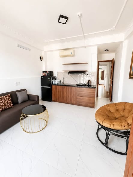 1 Bedroom Apartment with Balcony near My Khe Beach