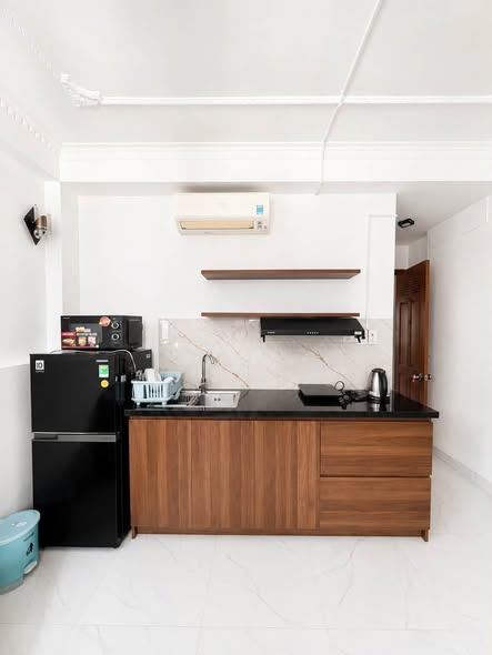 1 Bedroom Apartment with Balcony near My Khe Beach