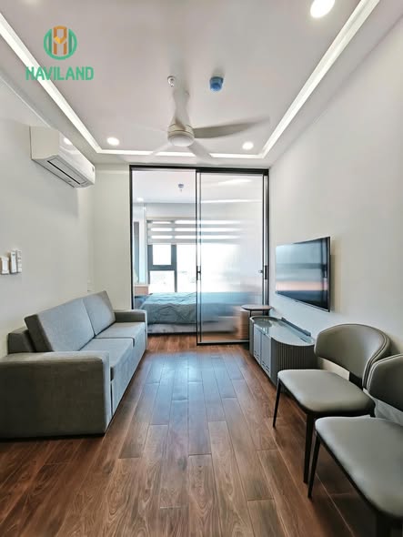Luxury 1 Bedroom Apartment with Balcony at Sun Cosmo Residence