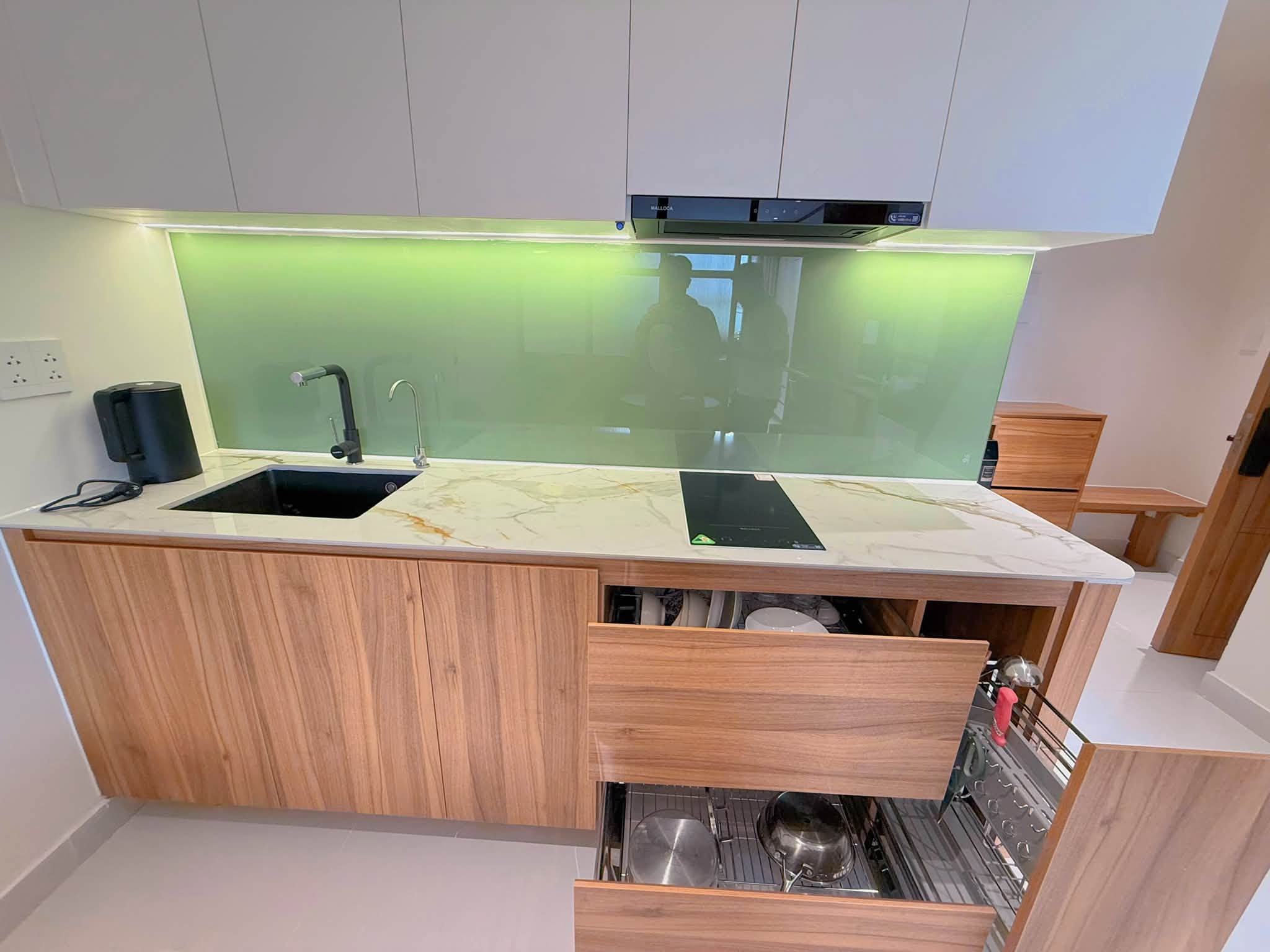 Brand New Luxury 1 Bedroom Apartment with Gym in Hải Châu