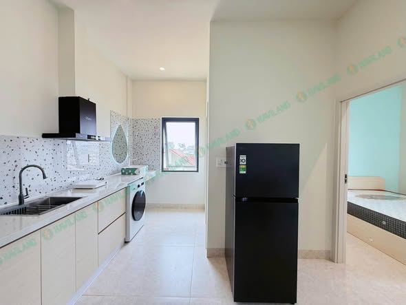 Fully Furnished 1 Bedroom Apartment with Balcony on Nguyễn Quang Bích Street
