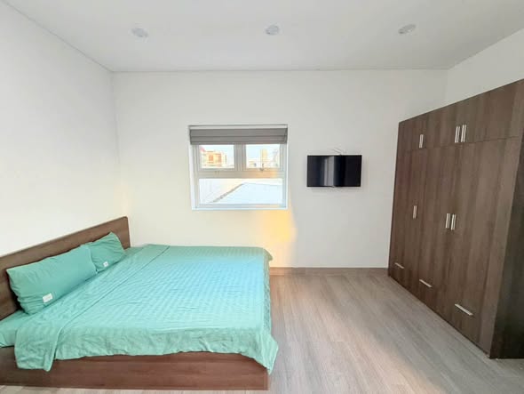 Brand New Studio with Balcony on Thế Lữ Street near Hàn River Bridge