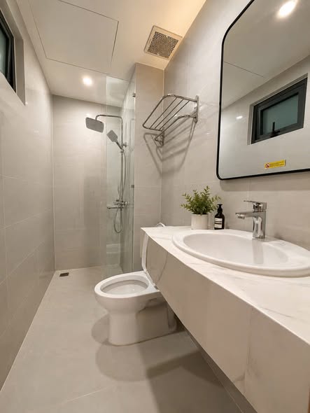 2 Bedroom Apartment R702 with Free Pool Access in An Hải Đông 1