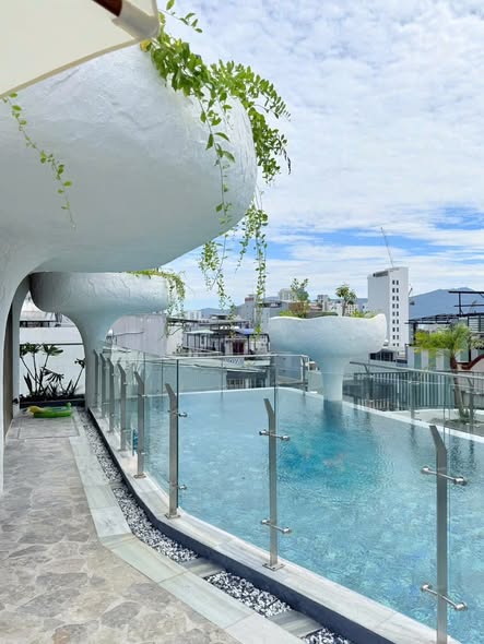 Luxurious 1BR with Pool and Gym near My Khe Beach