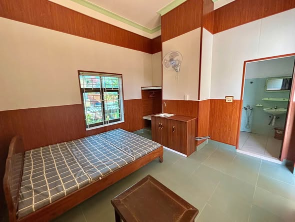 Fully furnished room for rent in central Hue