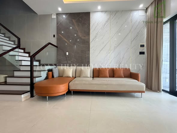 Luxury Fully Furnished Villa near FPT City, Da Nang