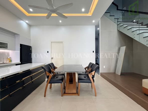 Luxury Fully Furnished Villa near FPT City, Da Nang