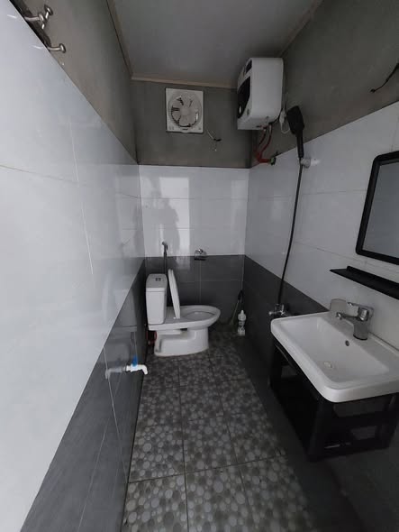 Private studio room with loft in Picenza area