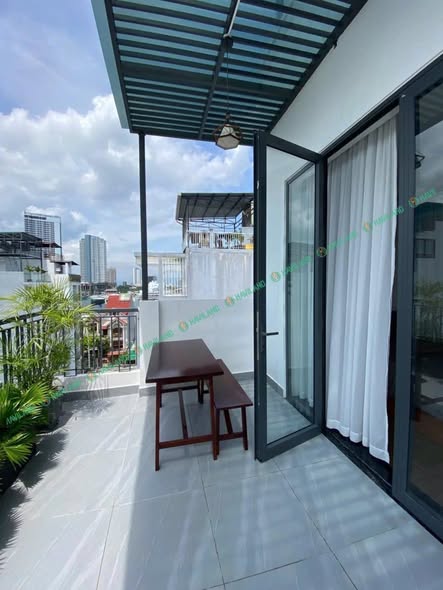 Top Floor 1BR in Son Tra