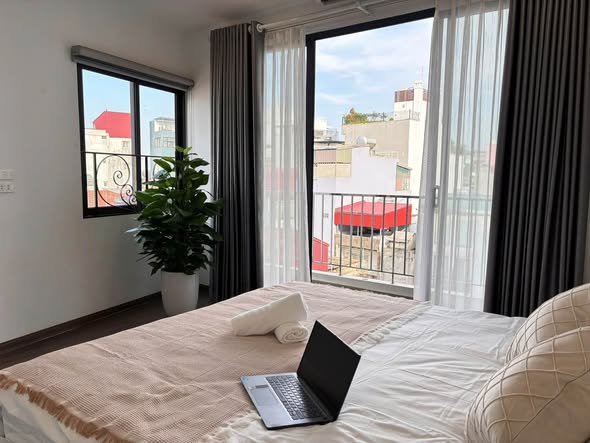 2BR in Gary Home, West Lake